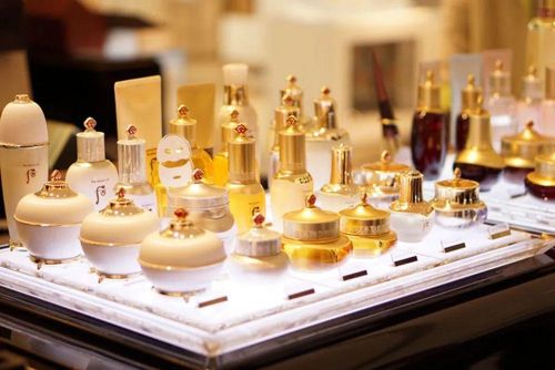 化妝品零售行業動態 監管加強、淘汰加速與進口競爭加劇